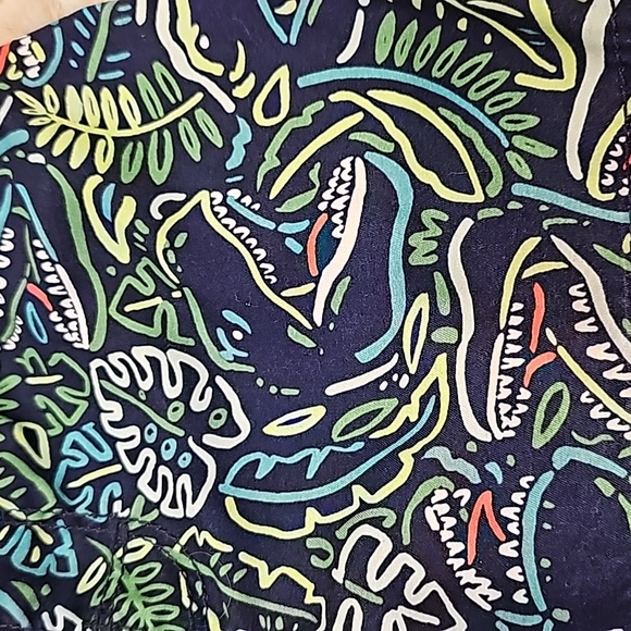 Old Navy swim shorts - Picture 2 of 8